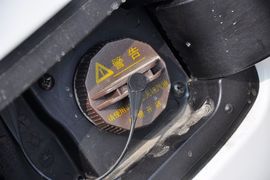 2012款东风风行景逸LV