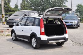 2012款东风风行景逸LV