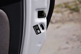 2012款东风风行景逸LV