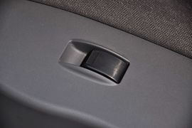 2012款东风风行景逸LV