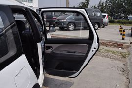 2012款东风风行景逸LV