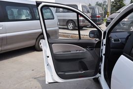 2012款东风风行景逸LV