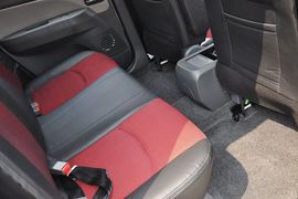 2012款东风风行景逸LV