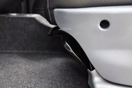 2012款东风风行景逸LV