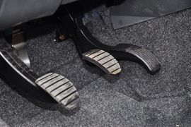 2012款东风风行景逸LV