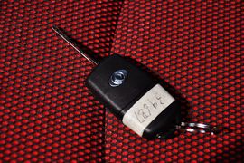 2012款东风风行景逸LV