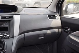 2012款东风风行景逸LV