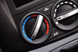 2012款东风风行景逸LV