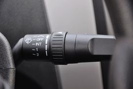 2012款东风风行景逸LV