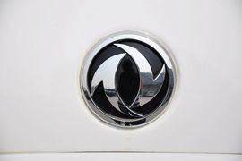 2012款东风风行景逸LV