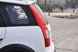 2012款东风风行景逸LV