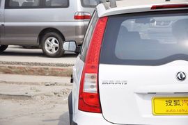 2012款东风风行景逸LV