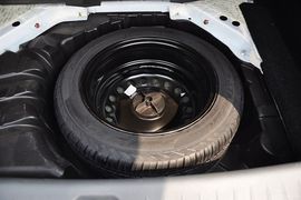 2012款东风风行景逸LV