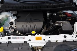 2012款东风风行景逸LV