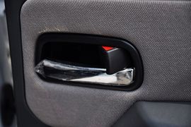 2012款东风风行景逸LV