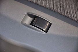 2012款东风风行景逸LV