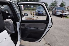 2012款东风风行景逸LV