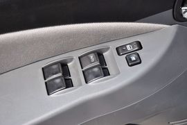 2012款东风风行景逸LV