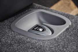 2012款东风风行景逸LV