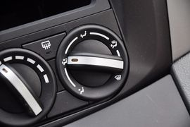 2012款东风风行景逸LV