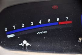 2012款东风风行景逸LV