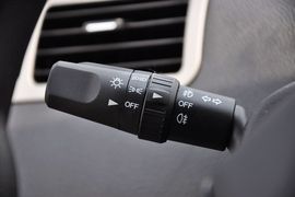 2012款东风风行景逸LV