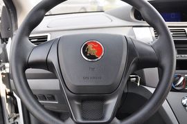 2012款东风风行景逸LV