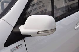 2012款东风风行景逸LV