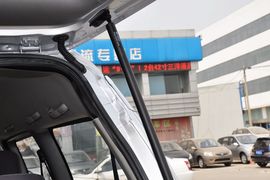 2012款风行菱智2.0L-Q3长轴舒适版