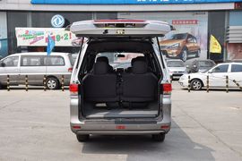 2012款风行菱智2.0L-Q3长轴舒适版