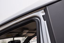 2012款风行菱智2.0L-Q3长轴舒适版