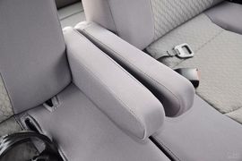 2012款风行菱智2.0L-Q3长轴舒适版