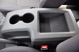 2012款风行菱智2.0L-Q3长轴舒适版