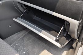 2012款风行菱智2.0L-Q3长轴舒适版
