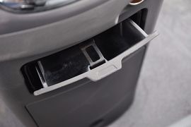 2012款风行菱智2.0L-Q3长轴舒适版