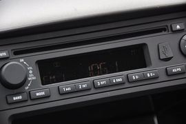 2012款风行菱智2.0L-Q3长轴舒适版