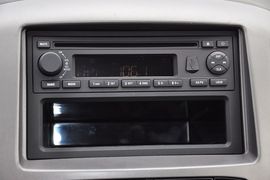 2012款风行菱智2.0L-Q3长轴舒适版