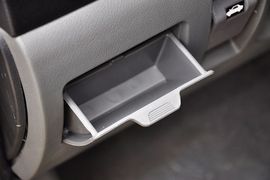 2012款风行菱智2.0L-Q3长轴舒适版
