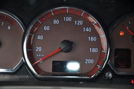 2012款风行菱智2.0L-Q3长轴舒适版
