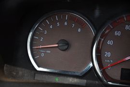 2012款风行菱智2.0L-Q3长轴舒适版