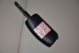 2012款福特福克斯两厢1.8L手动经典版时尚型