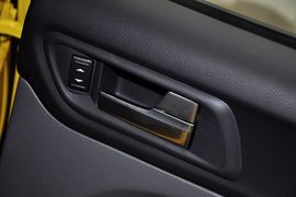 2012款福特福克斯两厢1.8L自动经典版基本型