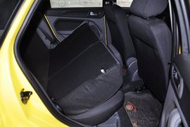 2012款福特福克斯两厢1.8L自动经典版基本型
