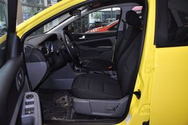 2012款福特福克斯两厢1.8L自动经典版基本型