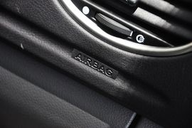 2012款福特福克斯两厢1.8L自动经典版基本型