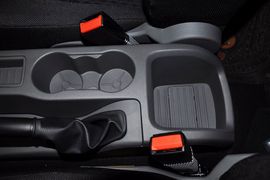 2012款福特福克斯两厢1.8L自动经典版基本型