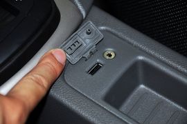 2012款福特福克斯两厢1.8L自动经典版基本型