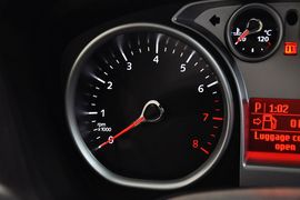 2012款福特福克斯两厢1.8L自动经典版基本型