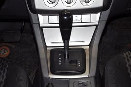 2012款福特福克斯两厢1.8L自动经典版基本型