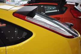 2012款福特福克斯两厢1.8L自动经典版基本型